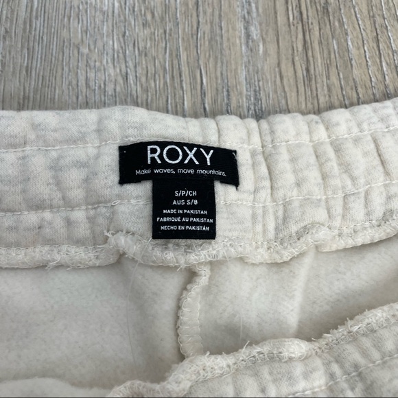 Roxy Cargo Sweatpants - Picture 4 of 12